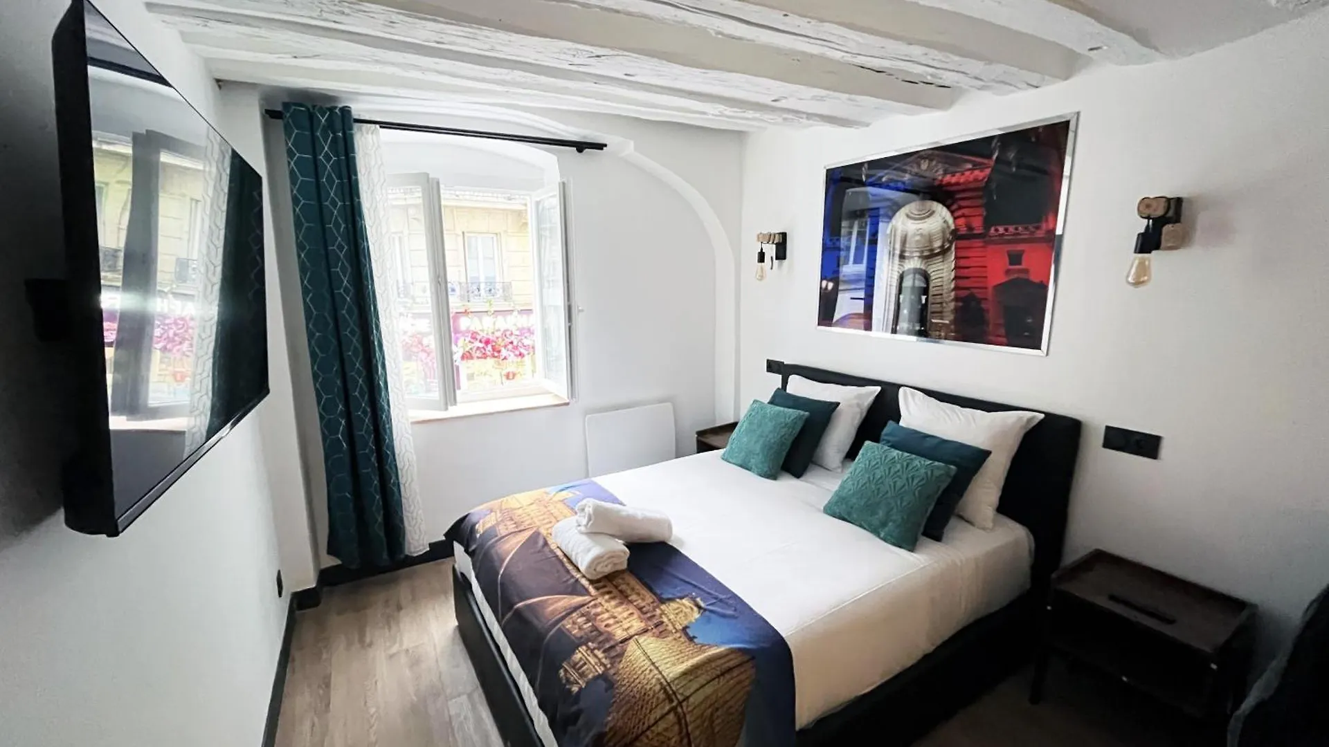 Urban Flat 175 - Loft St Denis Apartment *